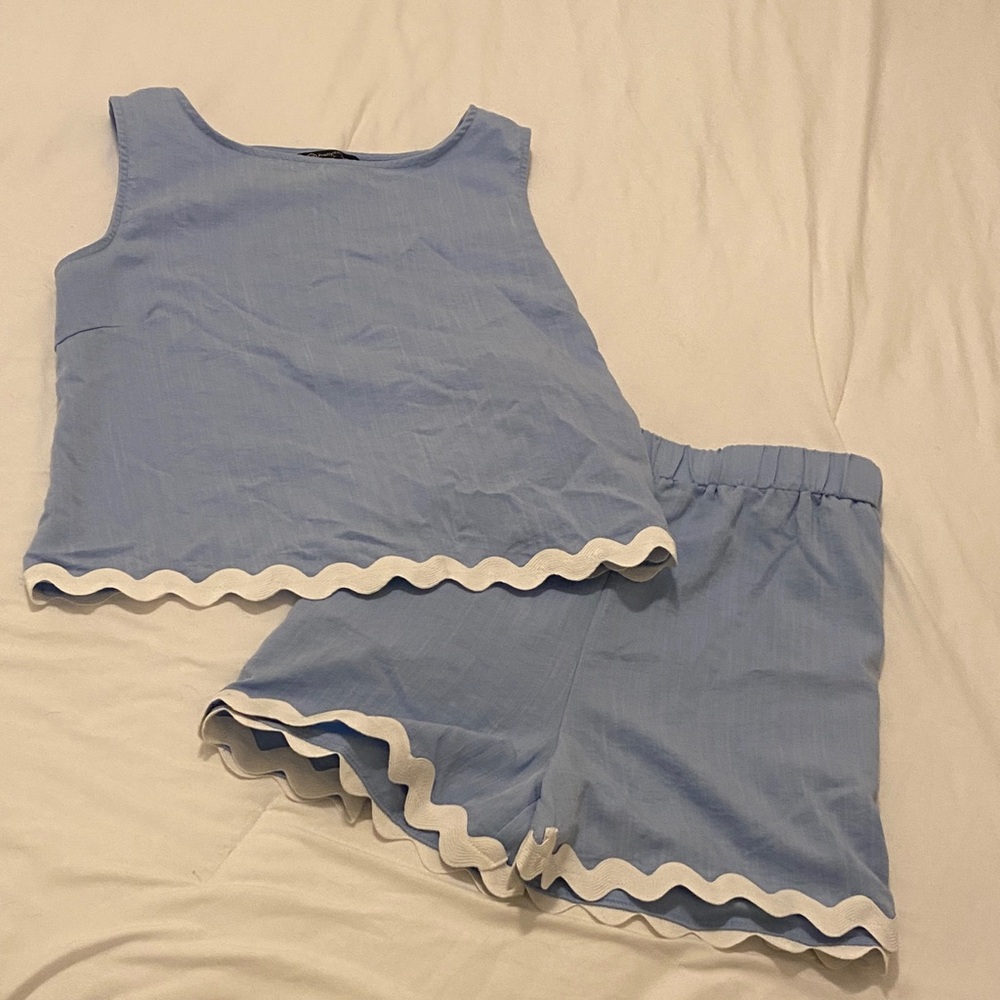 Light Blue Scallop Trim Two-Piece Set